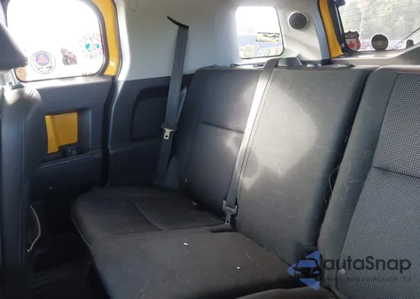 2007 Toyota Fj Cruiser from USA, damaged, VIN JTEZU11F770010728